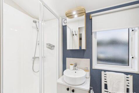 Cam02173g0 Pr0277 Still092