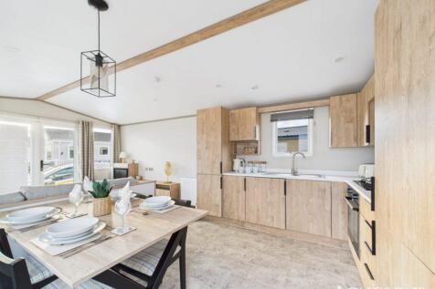 Cam02173g0 Pr0277 Still026