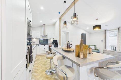 Cam02173g0 Pr0277 Still065