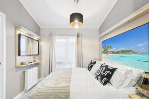 Cam02173g0 Pr0277 Still073