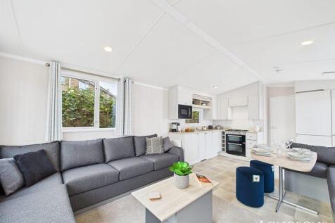 Cam02173g0 Pr0278 Still007