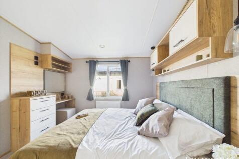 Cam02173g0 Pr0278 Still056