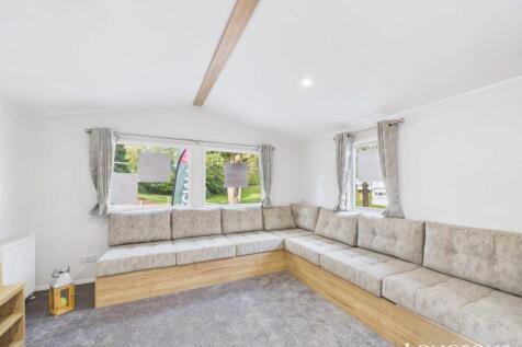 Cam02173g0 Pr0279 Still009