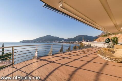 Penthouse 0310-36