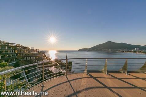 Penthouse 0310-37