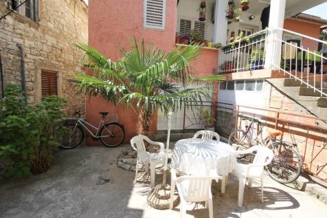 Lepetani_House