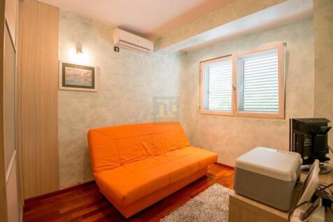 Tivat_Center