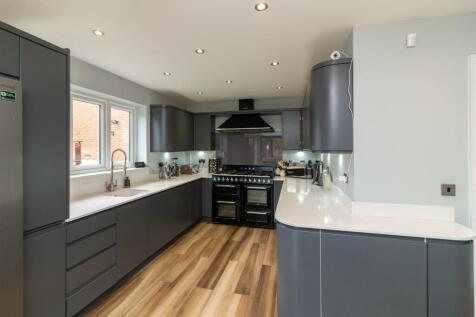 Extended Breakfast Kitchen