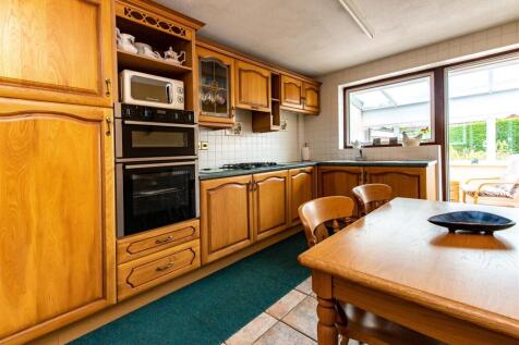 8 Morton Close-21.jpg