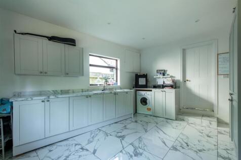 Lea cottage-hi-6.jpg
