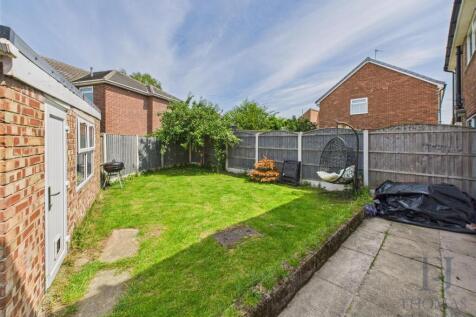 CAM03997G0-PR0079-STILL029.jpg