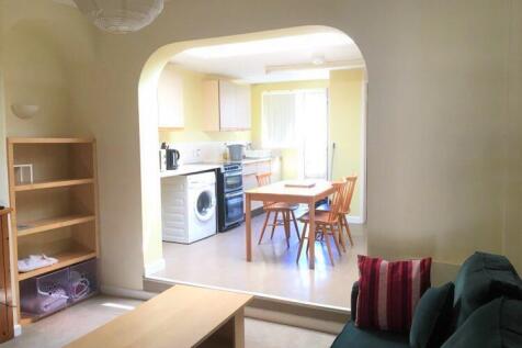 Open plan sitting ro