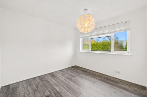 10 Chalmers Close Less than 3MB-17.jpg
