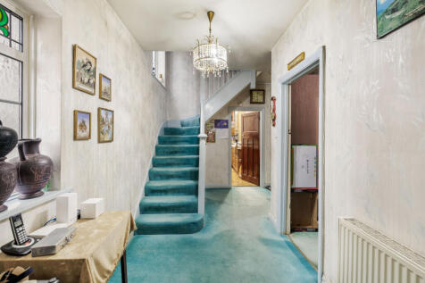 254 Green Lane Less than 3MB-21.jpg
