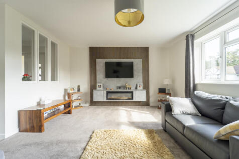 Struan Drive Image Dr - By Ben Parker-2.jpg