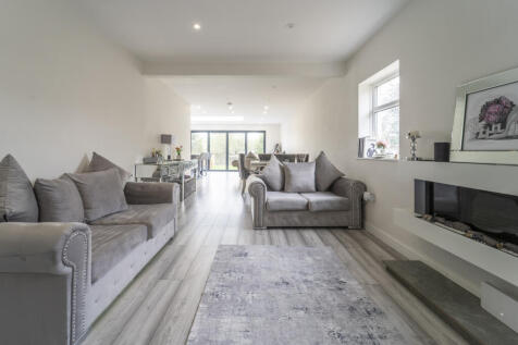 Bracken Drive Image Rd - By Ben Parker-20.jpg