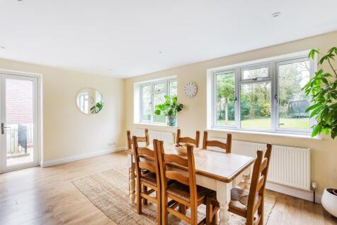 Family &amp; dining room.jpg
