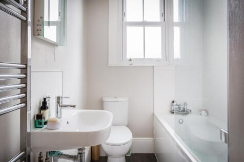 Bathroom.jpg