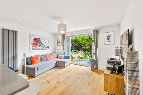 Flat 1, Stone Court Less than 3MB-7.jpg