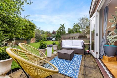 Flat 1, Stone Court Less than 3MB-16.jpg