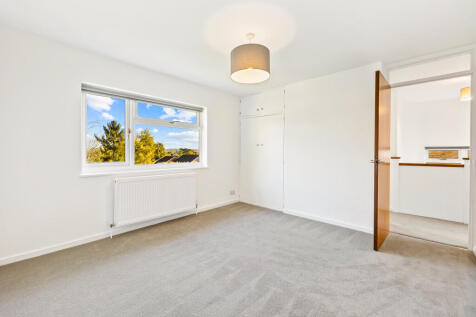 Bedroom 2 1.jpg