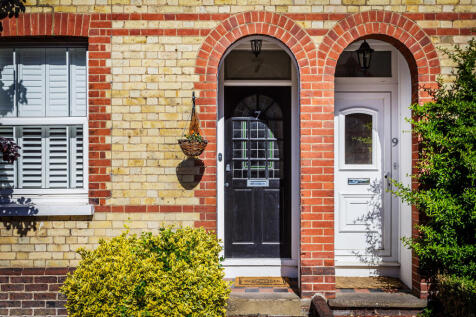 Exterior 3.jpg