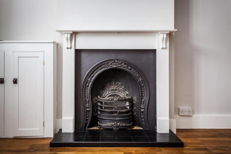 Feature fireplace.jpg