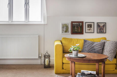 Living room 3.jpg