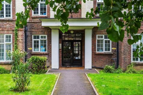 Communal entrance.jpg