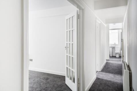 Hallway.jpg