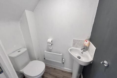 Cloakroom/wc