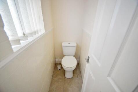 Cloakroom/wc