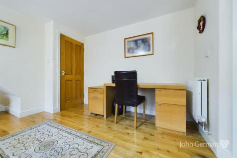 Property Image 4
