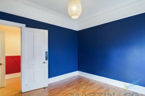 Bedroom pic 2