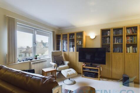 Living Room Pic 2