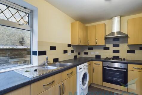 Kitchen pic 2