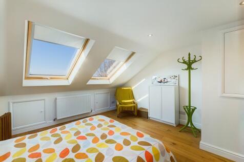 bedroom 4 pic 2