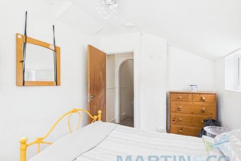 Bedroom 2 Pic 1