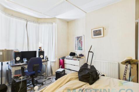 Bedroom 3 Pic 1
