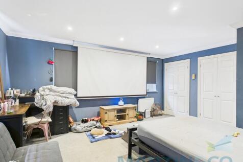 Bedroom 3 Pic 1