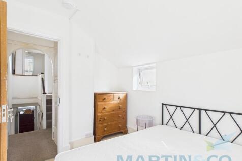 Bedroom 2 Pic 2