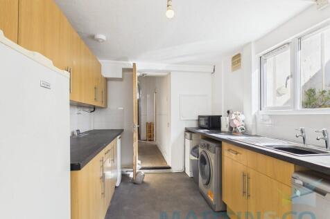 Kitchen Pic 1