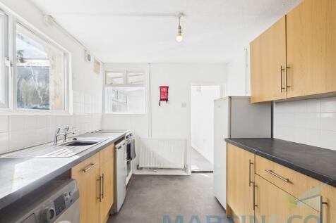 Kitchen Pic 2