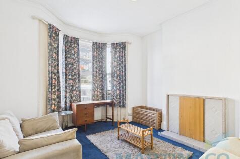 Living Room Pic 1
