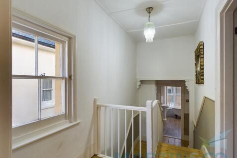 Landing first flo...