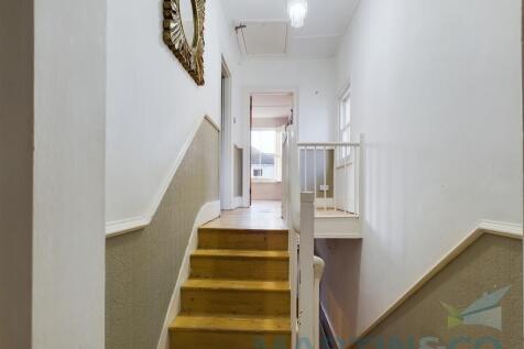 stairs on landing...