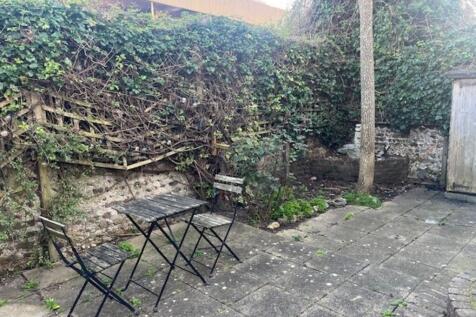 rear garden pic 2