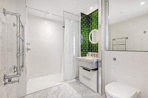 Shower Room.jpg