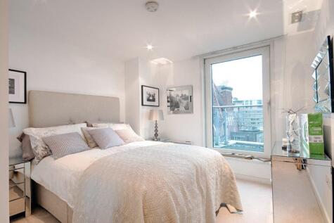 112-Bedroom1.jpg