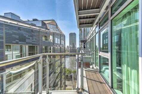 Balcony&#96;
